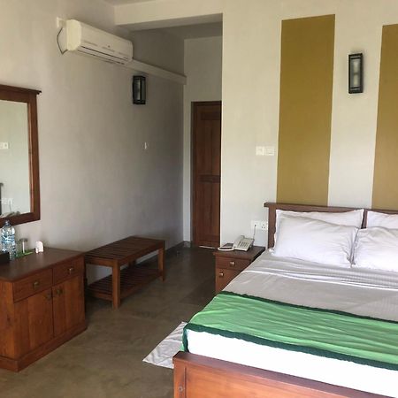 Lotus Villa Holiday Resort 마타라 외부 사진