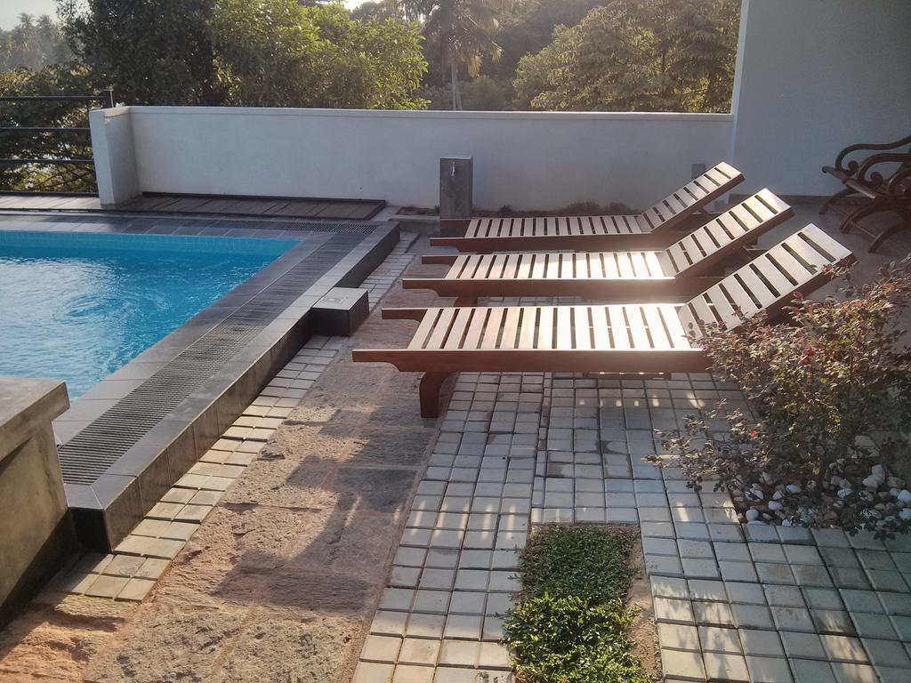 Lotus Villa Holiday Resort 마타라 외부 사진
