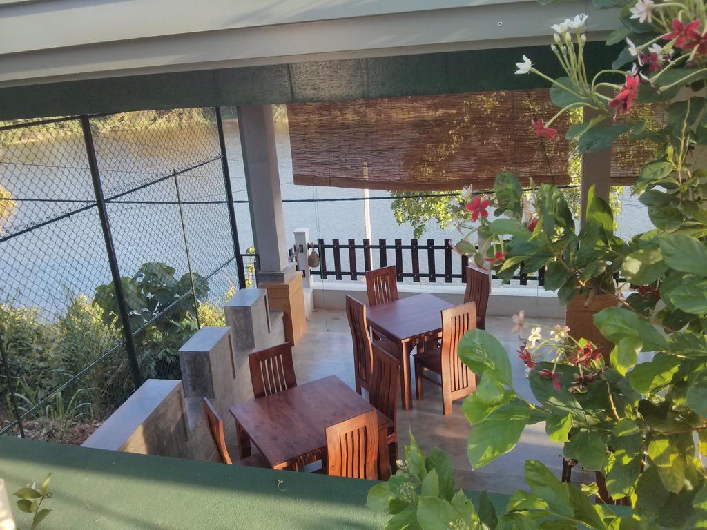 Lotus Villa Holiday Resort 마타라 외부 사진