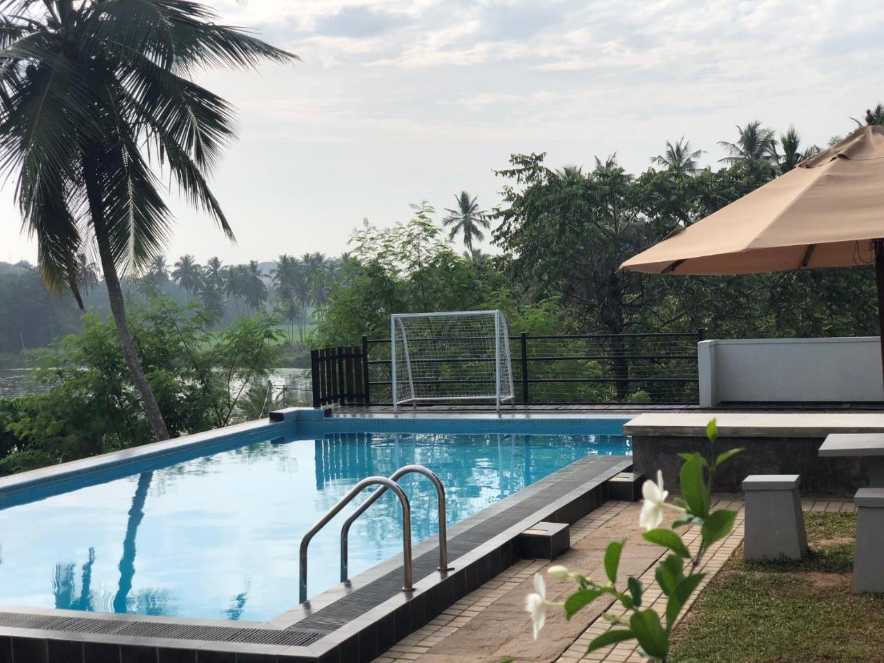 Lotus Villa Holiday Resort 마타라 외부 사진